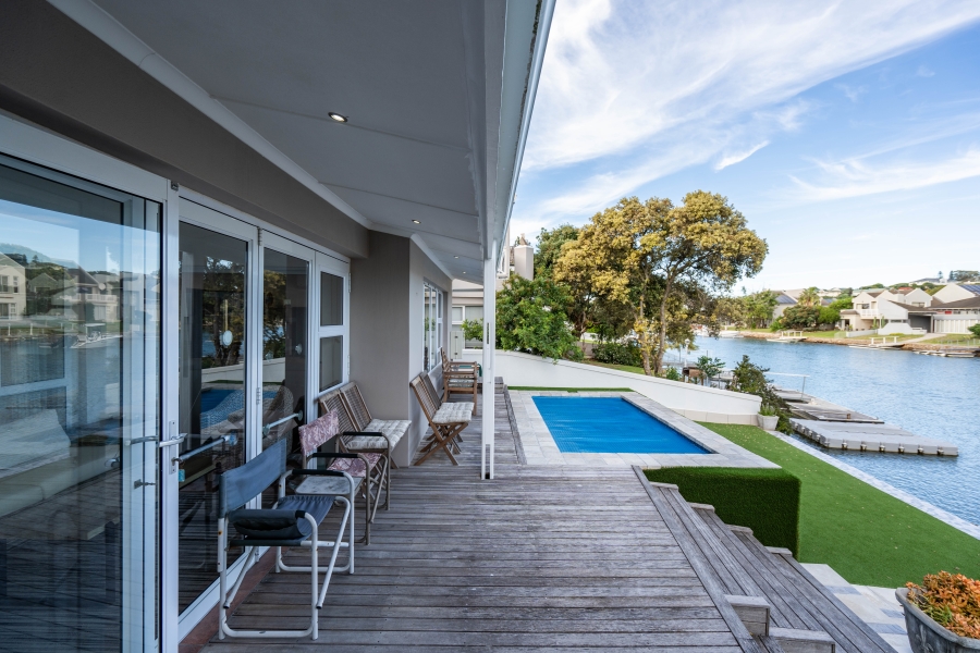 6 Bedroom Property for Sale in Royal Alfred Marina Eastern Cape